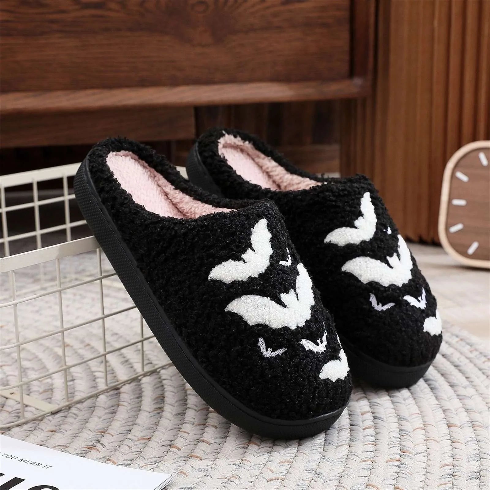 Halloween Christmas Velvet Lined Warm Slippers Holiday House Shoes Home Slipper for Women Fuzzy Outdoor Indoor Bedroom Slippers